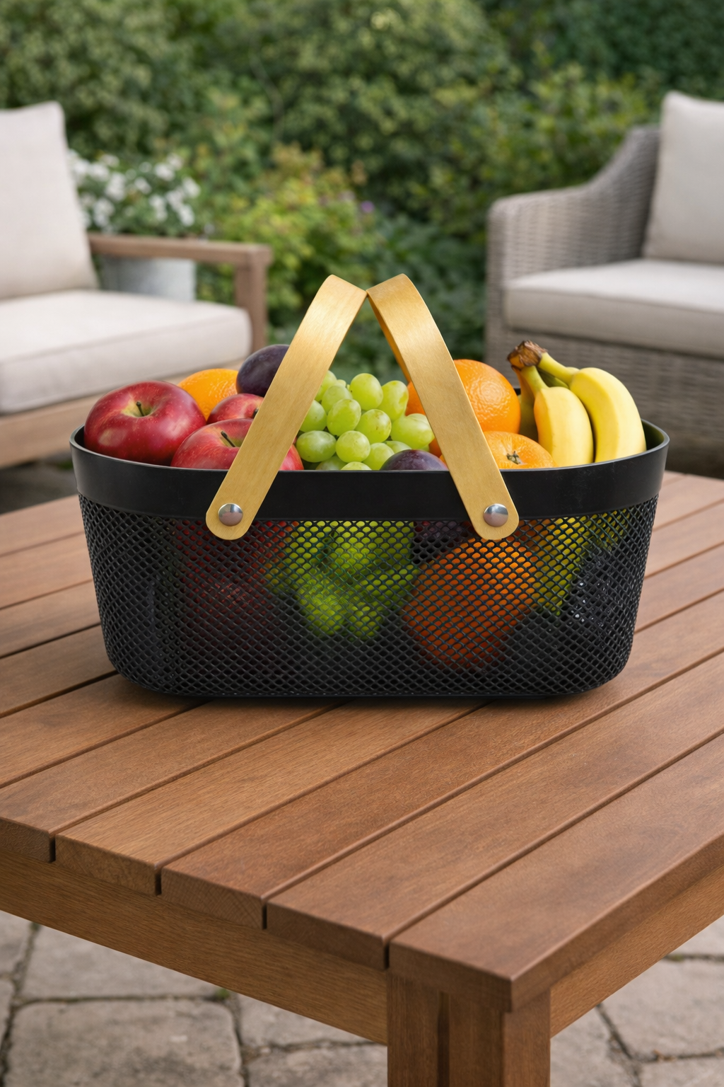 سلة بلاستيك